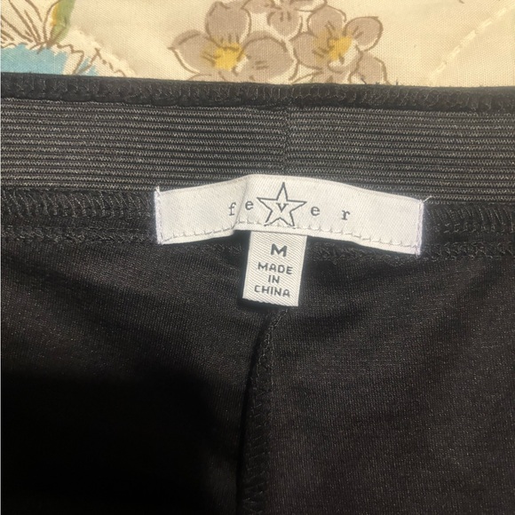 Lot of women’s M leggings - Picture 13 of 13